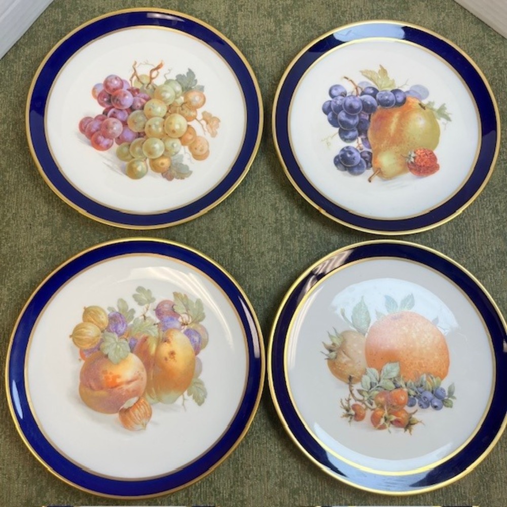 Schumann Arzberg Bavaria Echt Cobalt Fruit Plates Gold Trim Set of 4 Germany